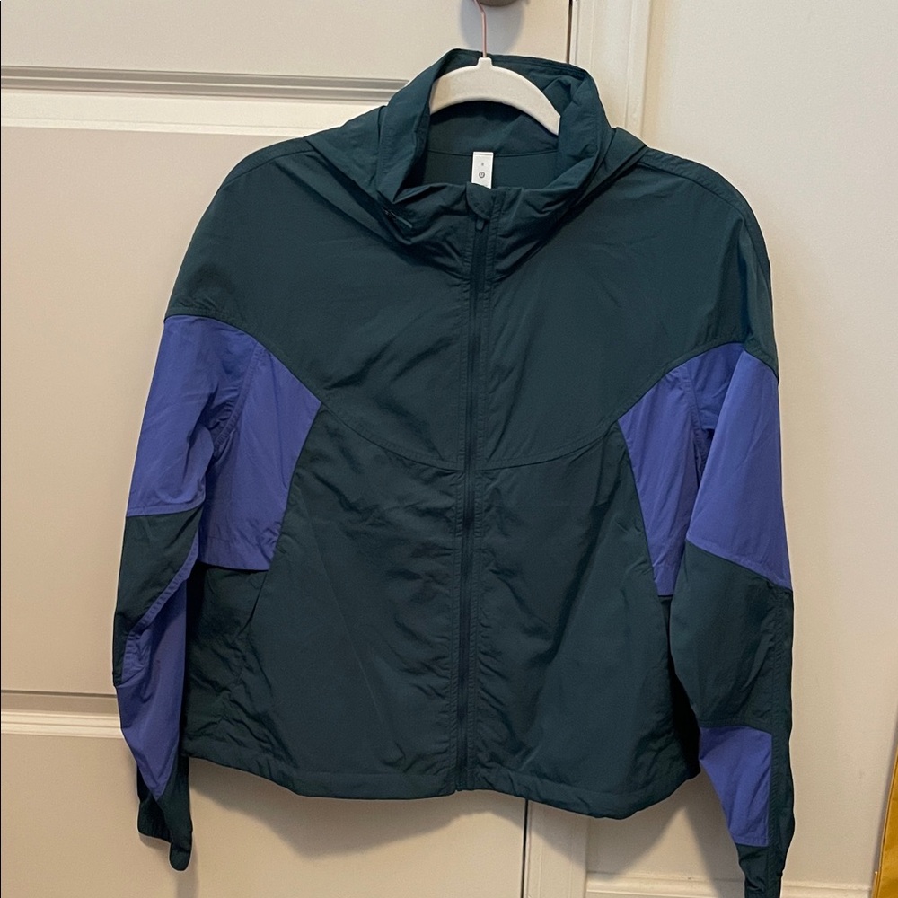 Lululemon windbreaker